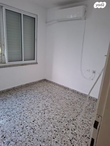 דירה, רות 23, שעריה, פתח תקווה