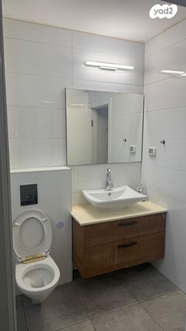 דירה, ז'בוטינסקי 1, רמז, מערב ותיק, ראשון לציון