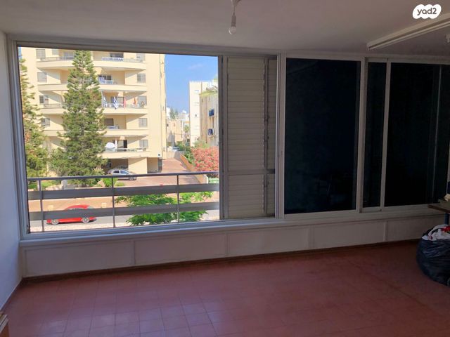 דירה, שדרות ז'בוטינסקי 6, מרכז העיר דרום, נתניה