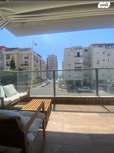 מקס נורדאו 10