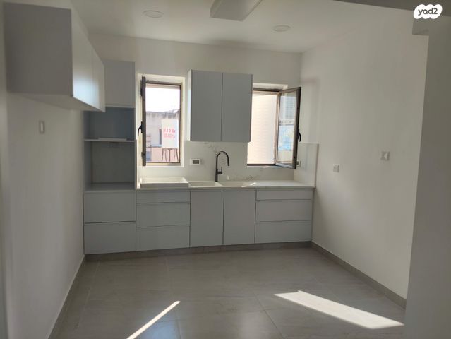 גג/ פנטהאוז, מחנה יהודה 22, מחנה יהודה - לב העיר, ירושלים