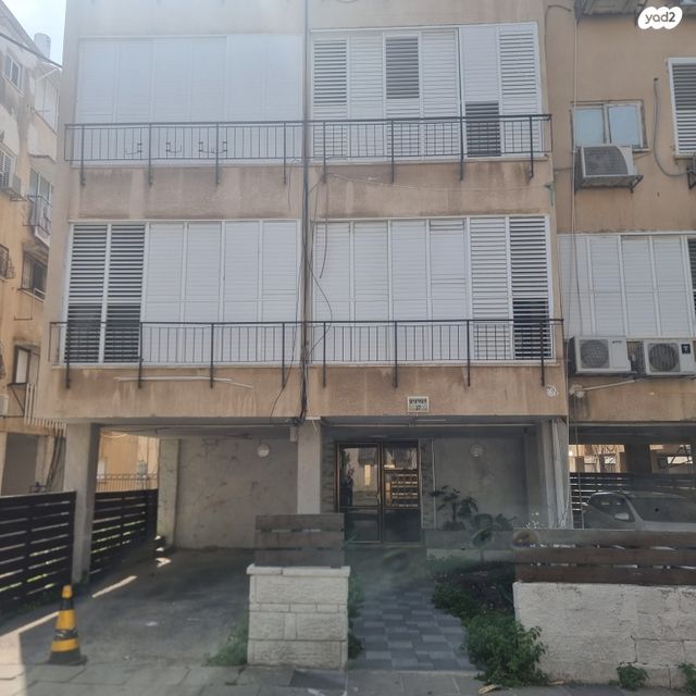 דירה, הפורצים 17, תל גיבורים, חולון