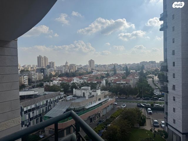 דירה, ז'בוטינסקי 1, רמז, מערב ותיק, ראשון לציון