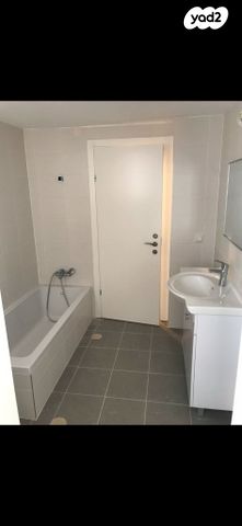 דירה, נעמי שמר 22, נווה זמר, רעננה