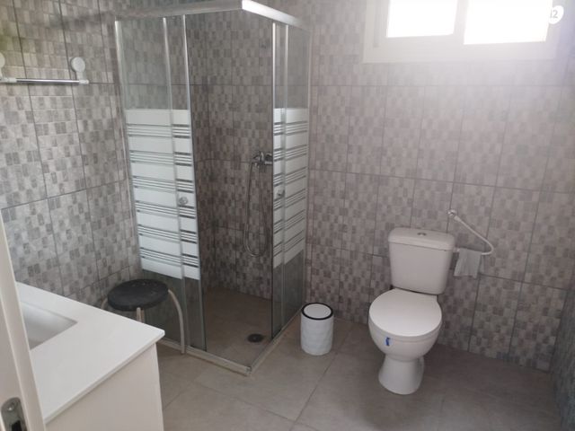 יחידת דיור, המייסדים 1, שאר העיר, מנחמיה