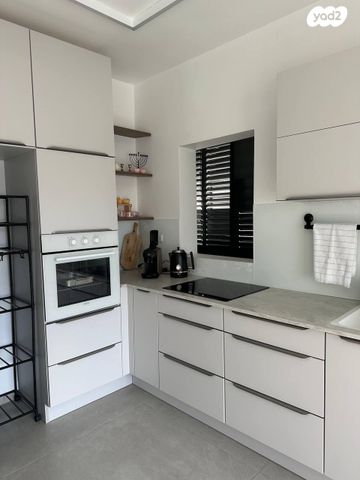 דירה, ישראל זנגוויל 43, צפון מזרח מרכז העיר, נתניה