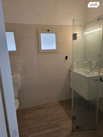 דירה, ארלוזורוב 94, הדר עליון, חיפה