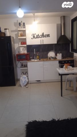 דירה, שדרות ז'בוטינסקי 36, קרית ים  א', קרית ים