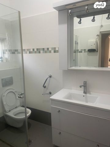 דירה, יהושע בן נון 34, קטמון הישנה, ירושלים