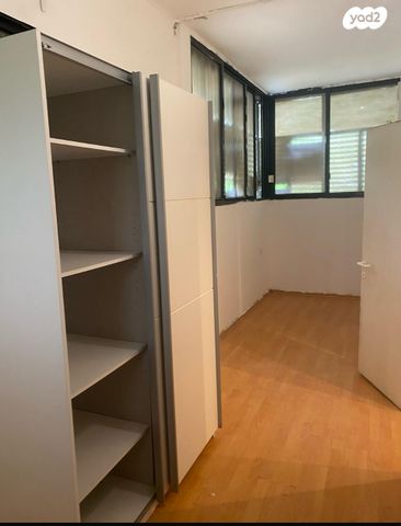 דירה, רוקח 45, חרוזים, רמת גן