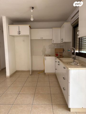 דירה, העפרוני 34, צפון הכרם, עכו