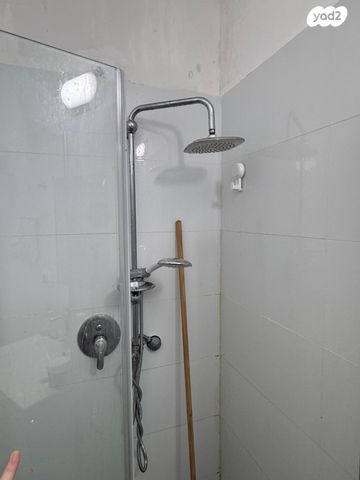 דירה, שדרות רוטשילד 11, מרכז העיר, חדרה