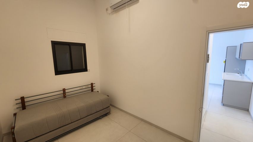 סטודיו/ לופט, צה"ל 60, נאות הפרחים, גן יבנה