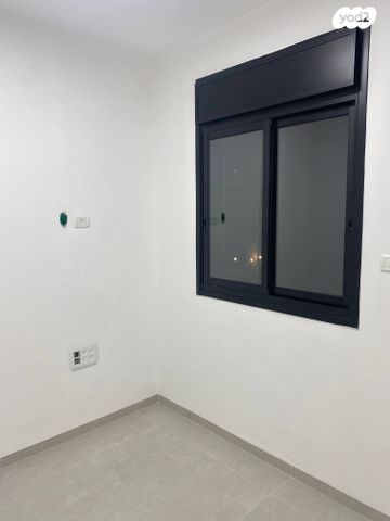 דירה, ישראל זנגוויל 43, צפון מזרח מרכז העיר, נתניה