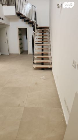 דירת גן, הנשיא 1, שאר העיר, גדרה