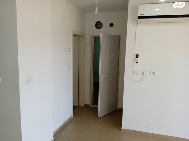 דירת גן, איבי נחל 1, אבני חפץ, אבני חפץ