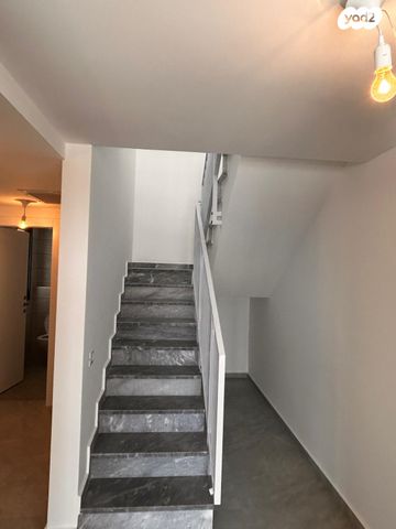 גג/ פנטהאוז, צה"ל 28, רמת ורבר, פתח תקווה