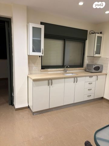 סטודיו/ לופט, נתן קומוי 7, זיו, חיפה