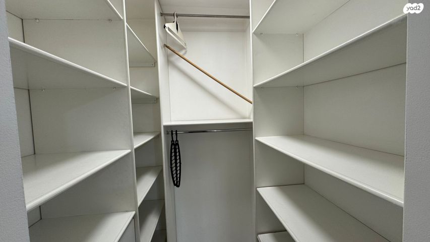 דירה, דרך החורש 5, קרית הסביונים, יהוד מונוסון