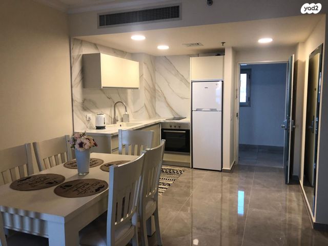 דירה, דוד אלעזר 10, חוף הכרמל, חיפה