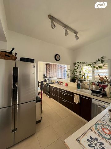 דירה, ארניה 13, נחלת גנים, רמת גן