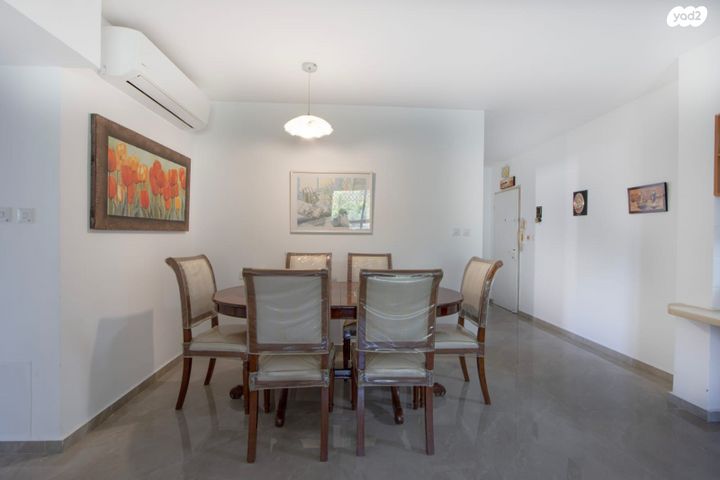 דירה, ציפורנית 6, הפרחים, מודיעין מכבים רעות