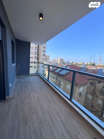 דירה, דניאל 3, ניצנה, בת ים