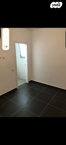 דירה, נעמי שמר 22, נווה זמר, רעננה