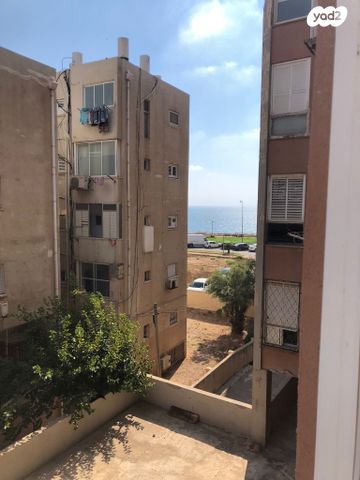 דירה, שדרות ז'בוטינסקי 6, מרכז העיר דרום, נתניה