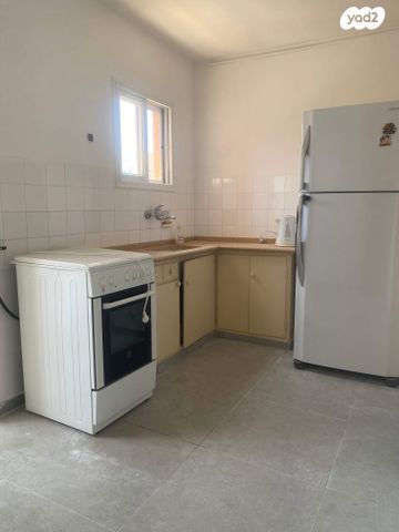 דירה, שדרות גת 72, הקוממיות, קרית גת