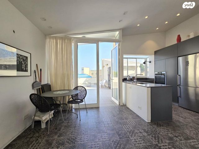 דונולו הרופא 4