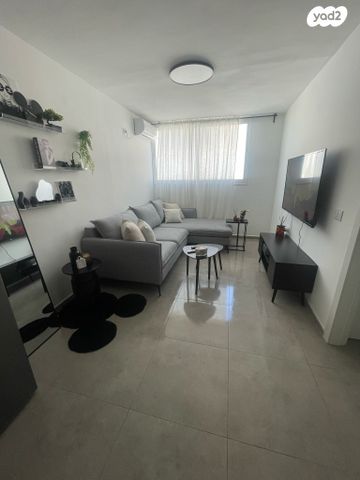 דירה, הירדן 31, נווה רם, שיכון מזרחי, רמת גן