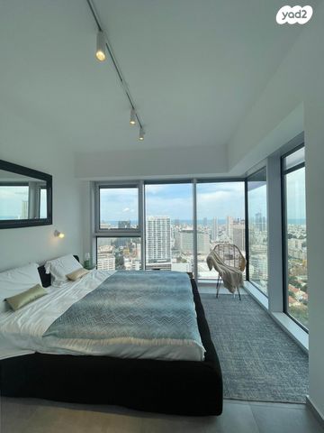 דירה, דרך מנחם בגין 146, מונטיפיורי, הרכבת, תל אביב יפו