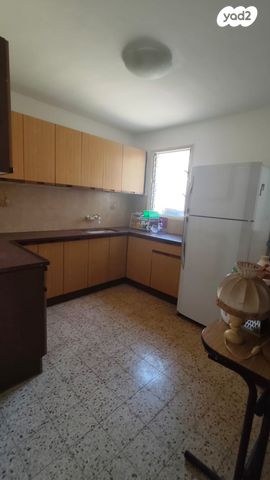 דירה, ז'בוטינסקי 13, מרכז דרום, רעננה