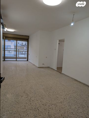 דירה, הציונות 9, בית וקאנטרי, גיורא יוספטל, גבעת שמואל