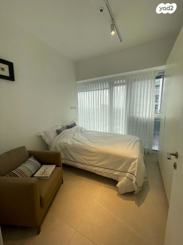 דירה, דרך מנחם בגין 146, מונטיפיורי, הרכבת, תל אביב יפו