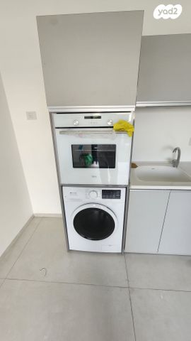 סטודיו/ לופט, צה"ל 60, נאות הפרחים, גן יבנה