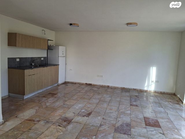 יחידת דיור, הגולן 23, המושבה, באר יעקב