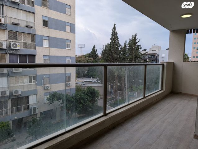 דירה, הציונות 9, בית וקאנטרי, גיורא יוספטל, גבעת שמואל