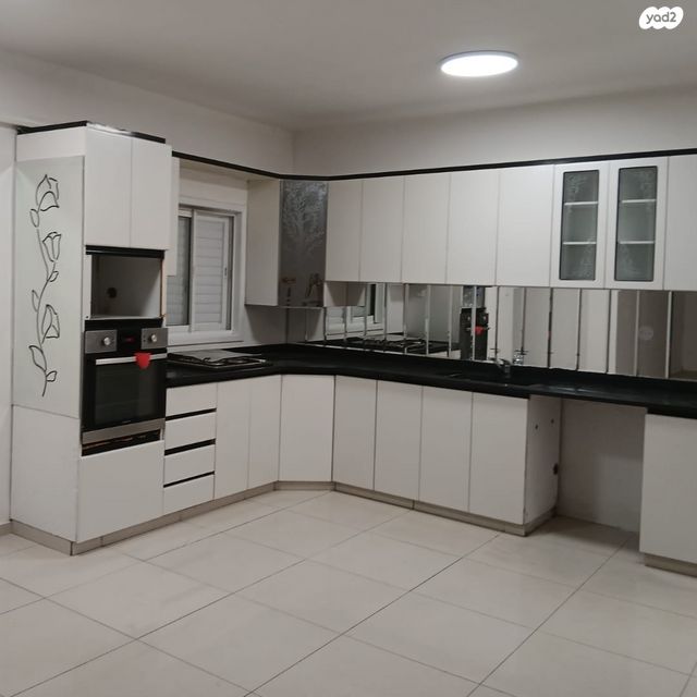 מפרץ שלמה 43