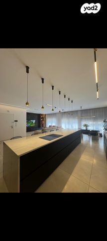 גג/ פנטהאוז, יוסף שהרי 5, יצחק שמיר, נהריה