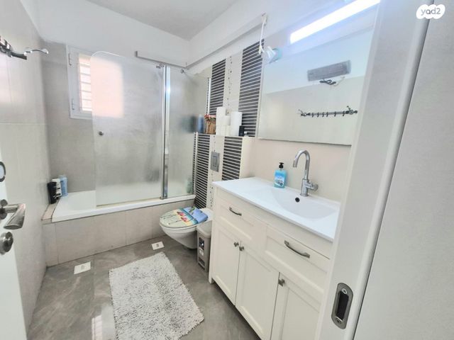 דירה, ציפורנית 6, הפרחים, מודיעין מכבים רעות