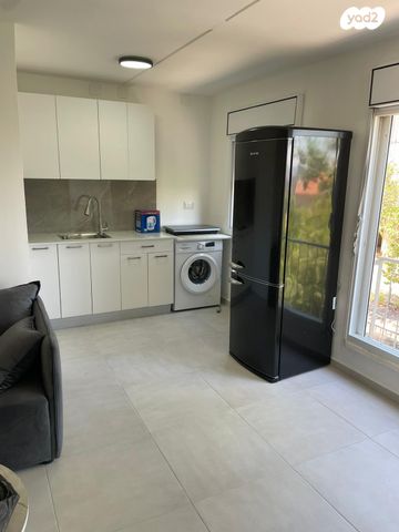 נתיב הלוטוס 1