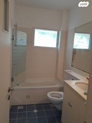 דירה, המעלות 18, מרכז דרום, רעננה