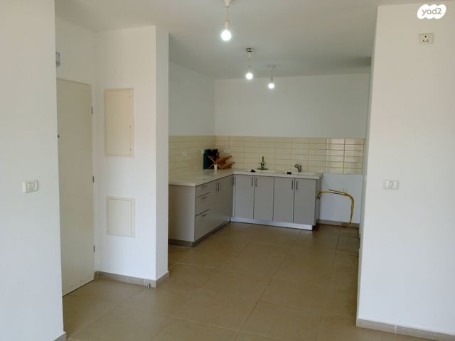 דירת גן, איבי נחל 1, אבני חפץ, אבני חפץ