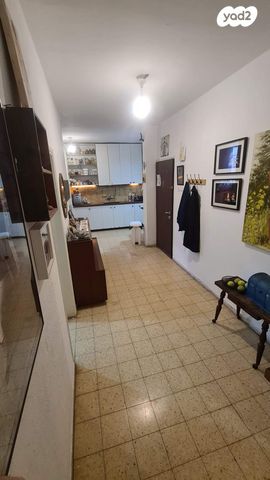 דירה, יואב 24, חרוזים, רמת גן