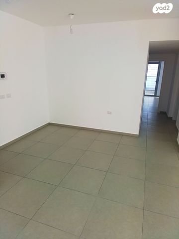 דירה, שרה אהרונסון 7, גדרה מזרח, גדרה