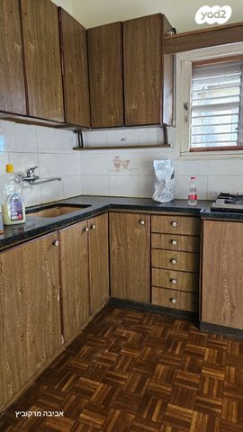 דירה, הבנים 7, ג' / מרכז מזרח העיר, רחובות