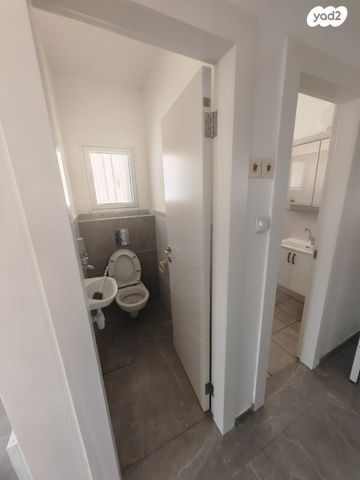 דירה, דרך צמח השדה 6, צמח השדה, מעלה אדומים