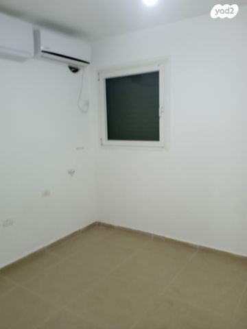 דירת גן, איבי נחל 1, אבני חפץ, אבני חפץ